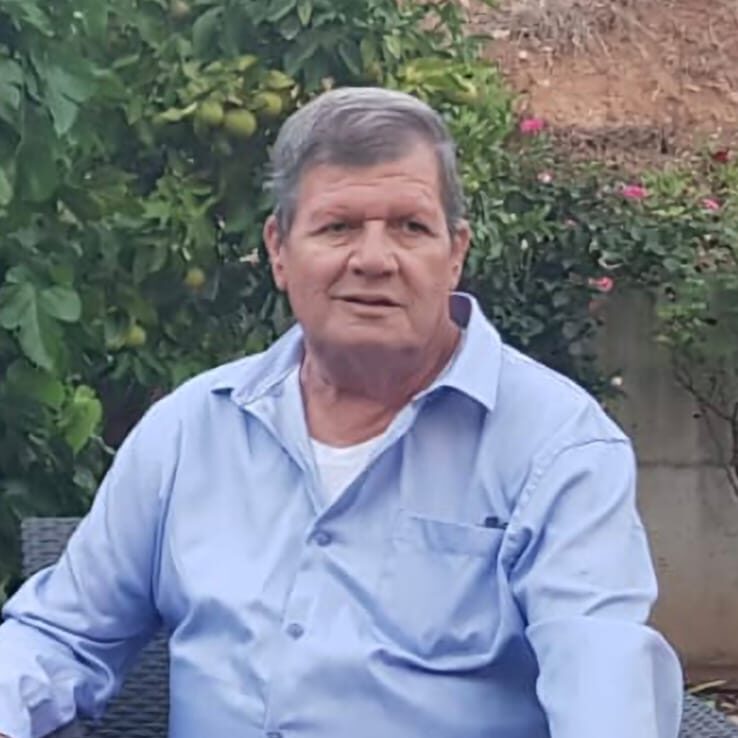 אורי רקע 2 - רויטל כהן