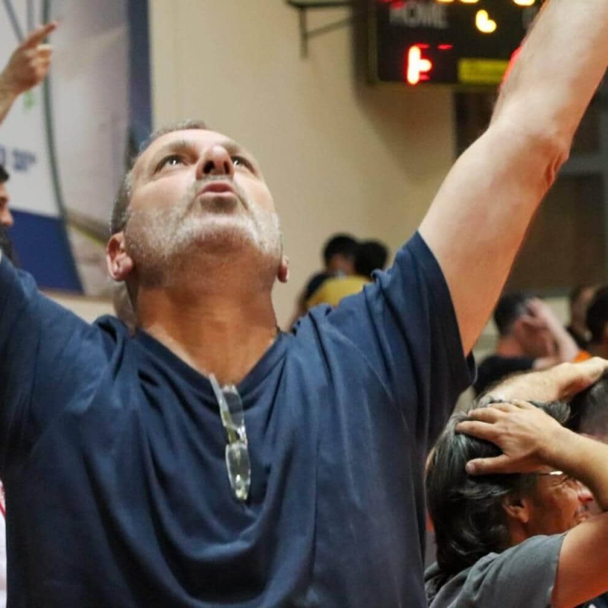 טל גושן (2)